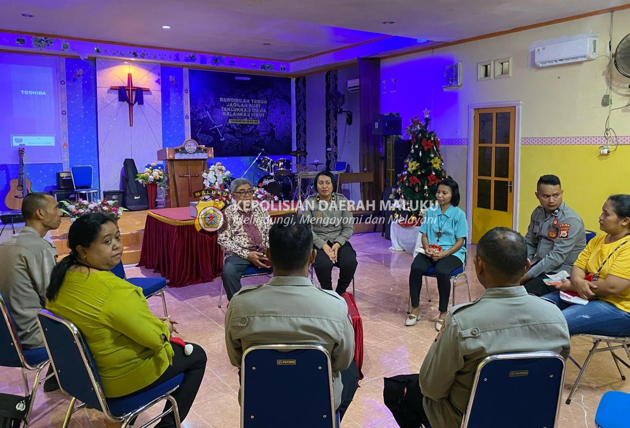 Temui Warga Polda Maluku Sosialisasi Kamtibmas