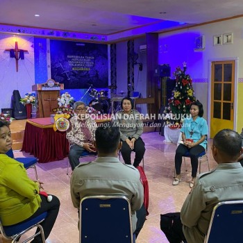 Temui Warga Polda Maluku Sosialisasi Kamtibmas