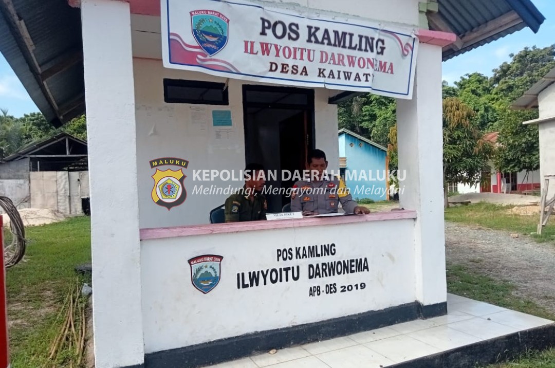 Bhabinkamtibmas Lakukan Kegiatan Pembinaan Satkamling Sebagai Upaya Penguatan Potensi Masyarakat Jelang Pemilu 2024