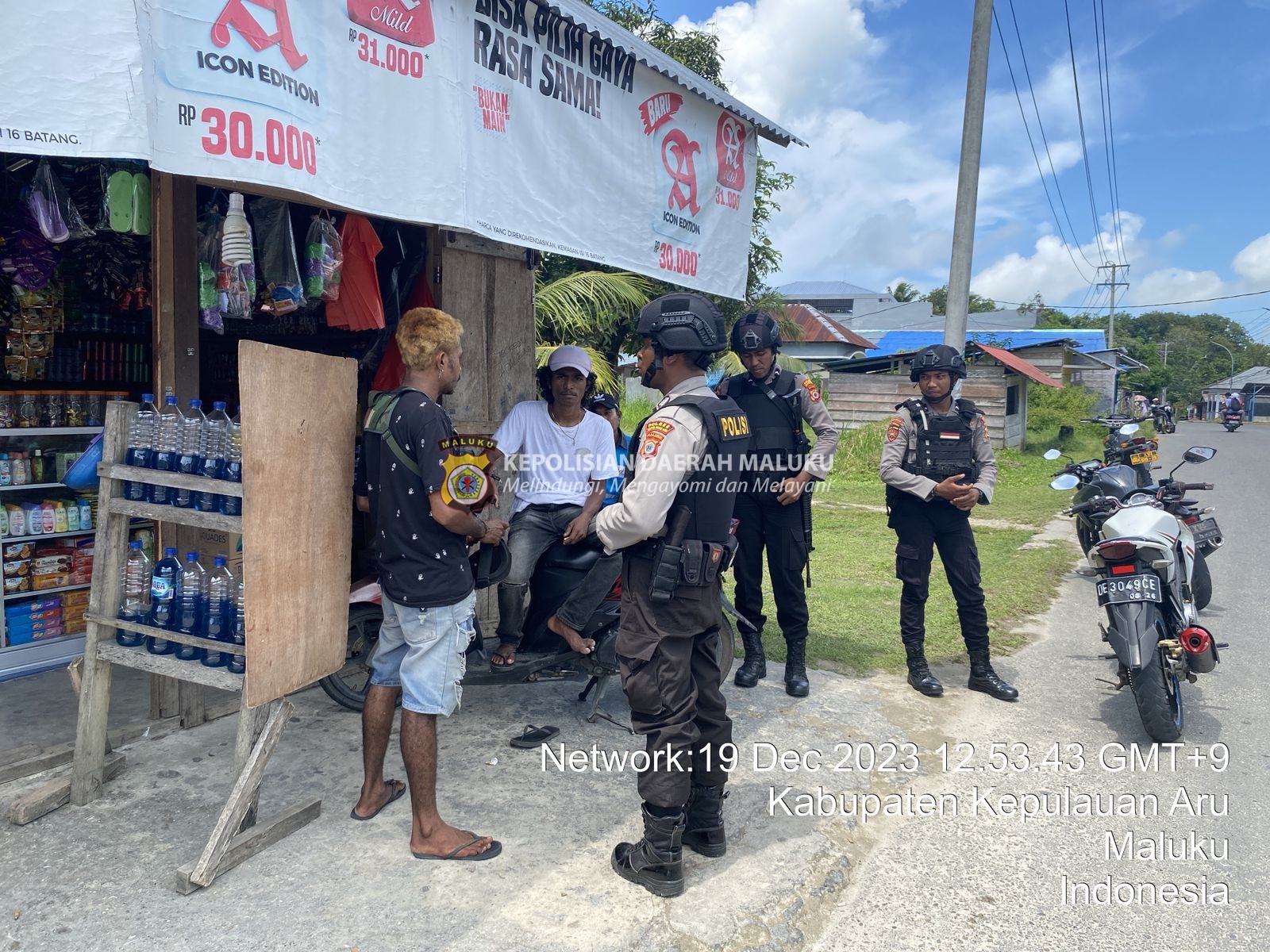 Melalui Patroli Satuan Samapta Polres Kepulauan Aru Berikan Pelayanan Terbaik Demi Wujudkan Situasi Yang Kondusif.