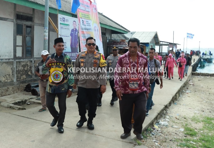 Kapolres SBB dan Rombongan Kunjungi Pulau Buano untuk Supervisi Pos Pam Natal dan Tahun Baru