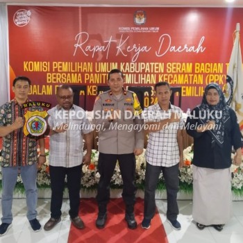 Bahas Pemilu 2024, Wakapolres SBT Hadiri Rakerda KPU Bersama Panitia PPK