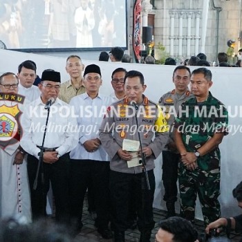 Keliling Gereja, Kapolri Pastikan Perayaan Ibadah Natal Berjalan Aman