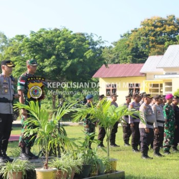 Kapolres MBD dan Dandim 1511 Pulau Moa Gelar Apel Sinergitas Kesiapan Pengamanan Malam Natal Operasi Lilin Salawaku 2023