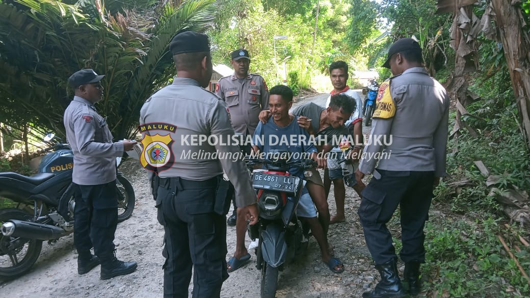 Polsek Nusalaut lakukan Patroli dan berikan Himbauan