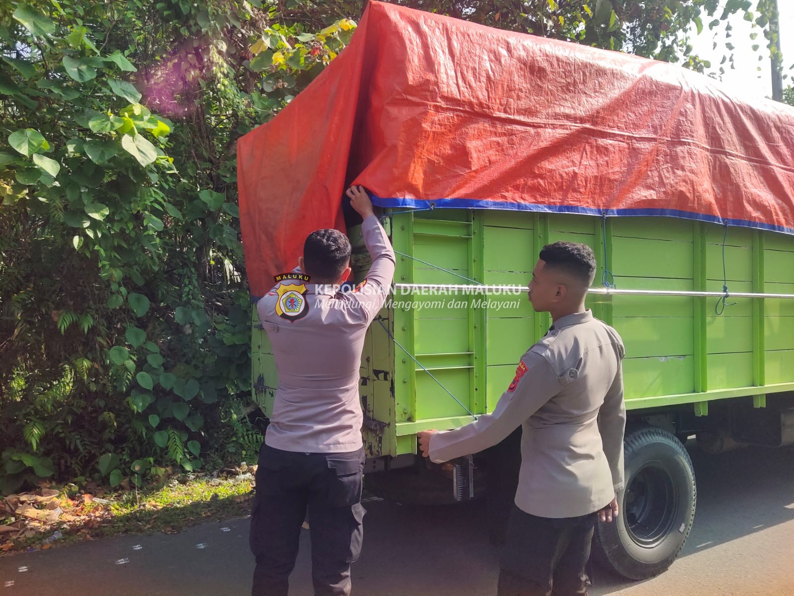 Polsek Salahutu Gencarkan Razia Miras Menjelang Malam Tahun Baru