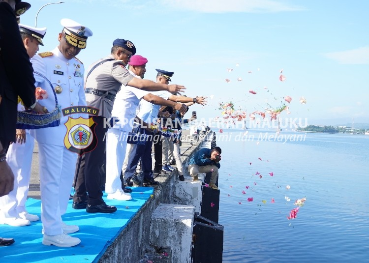 Wakapolda Maluku Hadiri Upacara Tabur Bunga Peringatan 206 Tahun Pahlawan Martha Christina Tiahahu