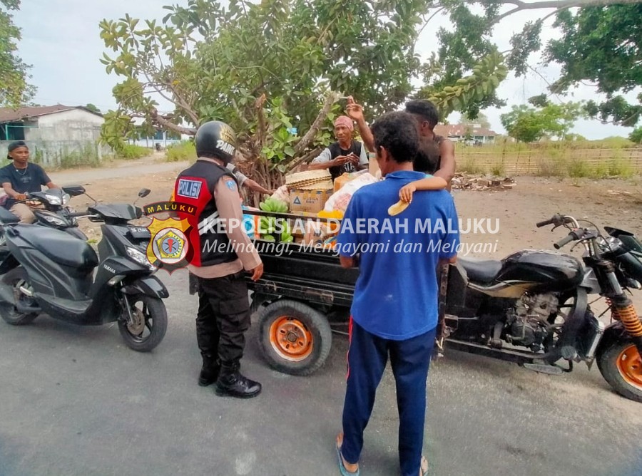 Personel Polsek Babar Timur Gelar Patroli Harkamtibmas, Berikan Pemahaman Kepada Warga Untuk Berdisiplin Dalam Berlalu Lintas