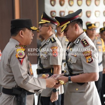 Sertijab Kapolres Maluku Tengah, Kapolda: Jaga situasi kondusif di setiap tahapan Pemilu 2024