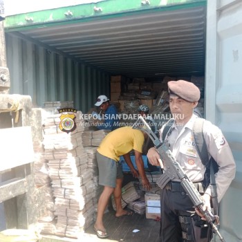 Polda Maluku Amankan Distribusi Sampul dan Surat Suara DPD RI ke Enam Kabupaten