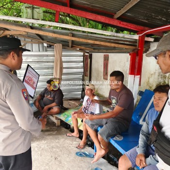 Temui Warga, Polda Maluku Ajak Warga Jaga Kamtibmas