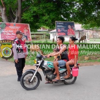 Polsek Serwaru Gatur Arus Lantas Demi Wujudkan Kondusifitas Kamseltibcarlantas Bagi Pengendara