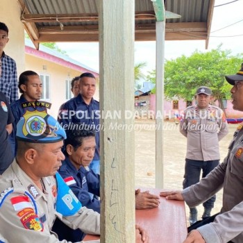 Polsek Wetar Datangi Gudang Logistik Pemilu Guna Mengecek Kesiapan Pelaksanaan Pemilu 2024