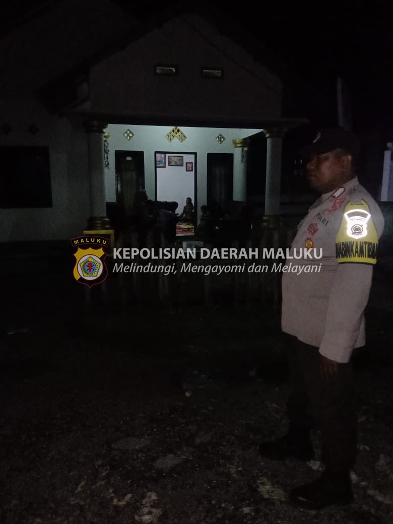 Personil Polres Pulau Buru Amankan Kampanye Pemilu Di Kab. Buru