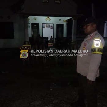 Personil Polres Pulau Buru Amankan Kampanye Pemilu Di Kab. Buru