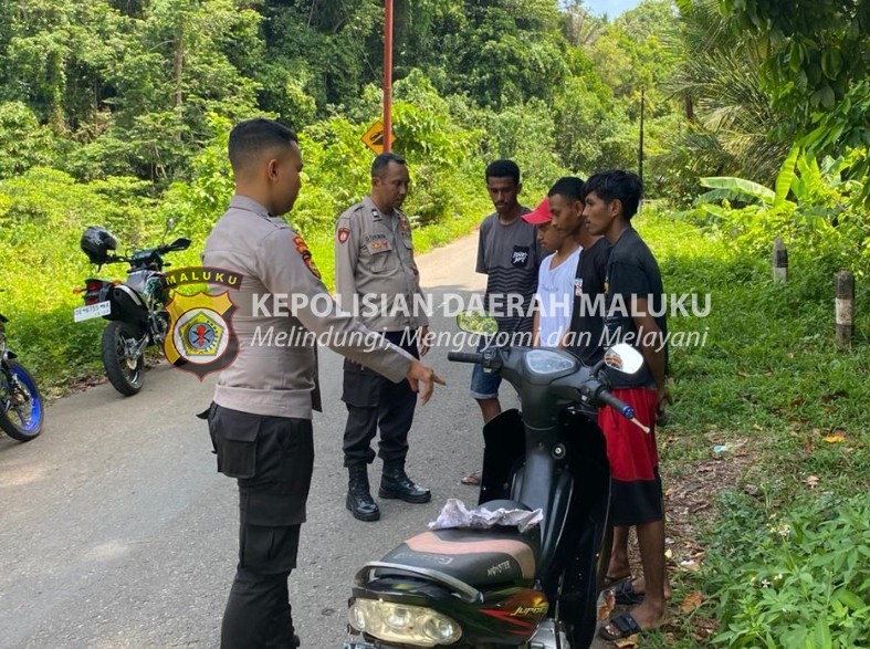 Jaga Kamtibmas dan Beri Himbauan, Polsek Leihibar Gencarkan Patroli Rutin