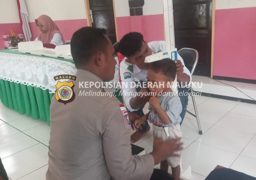 Ka Pospol Wetang Bersama Tenaga Kesehatan Lakukan Pendampingan Sebagai Upaya Pencegahan dan Penanggulangan Stunting