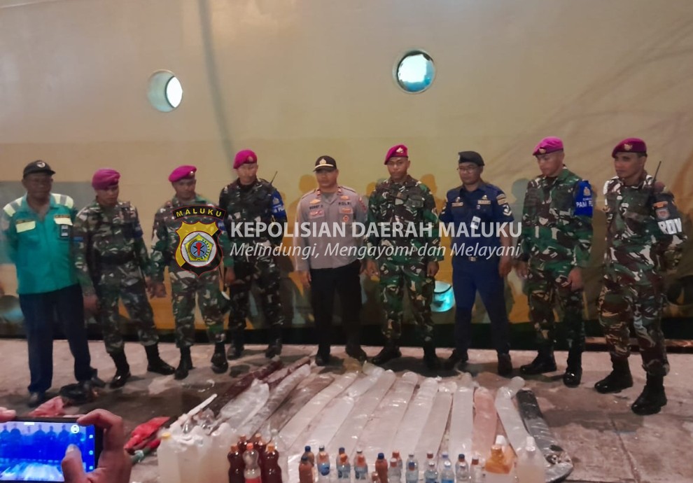 Ratusan Liter Sopi Disita Polsek KPYS dan Marinir