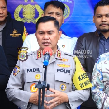 Kabaharkam Polri Lepas 111 Personel Amankan TPS Luar Negeri: Jalankan Tugas dengan Baik