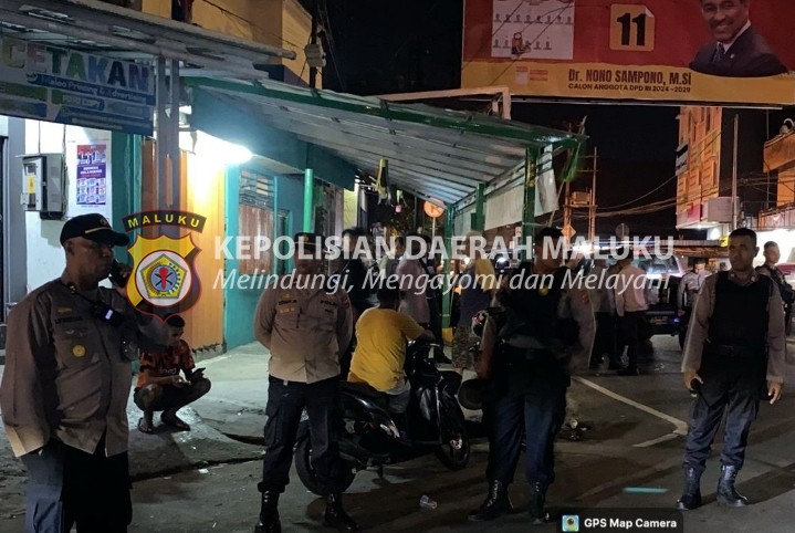 Cegah Gangguan Kamtibmas, Sat Samapta Polresta Ambon dan Polsek Sirimau Gelar Patroli Malam