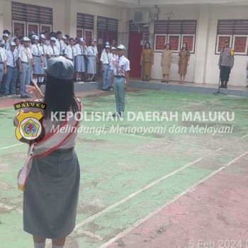 Safari Kamtibmas, Kapolsek Nusaniwe Jadi Pembina Upacara SMAN 12