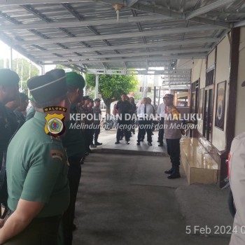 Polsek Nusaniwe Apel Sinergitas & Netralitas TNI Polri