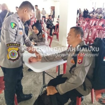 Ratusan Personel Pengamanan TPS di Maluku Jalani Pemeriksaan Kesehatan