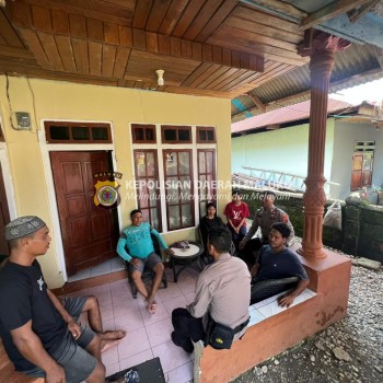 Laksanakan Jumat Curhat, Sat Binmas Polres Buru Selatan Sampaikan Himbauan Kamtibmas