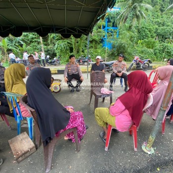 Kasat Binmas Polres Buru Selatan Dengarkan Keluhan Masyarakat Terkait Kamtibmas