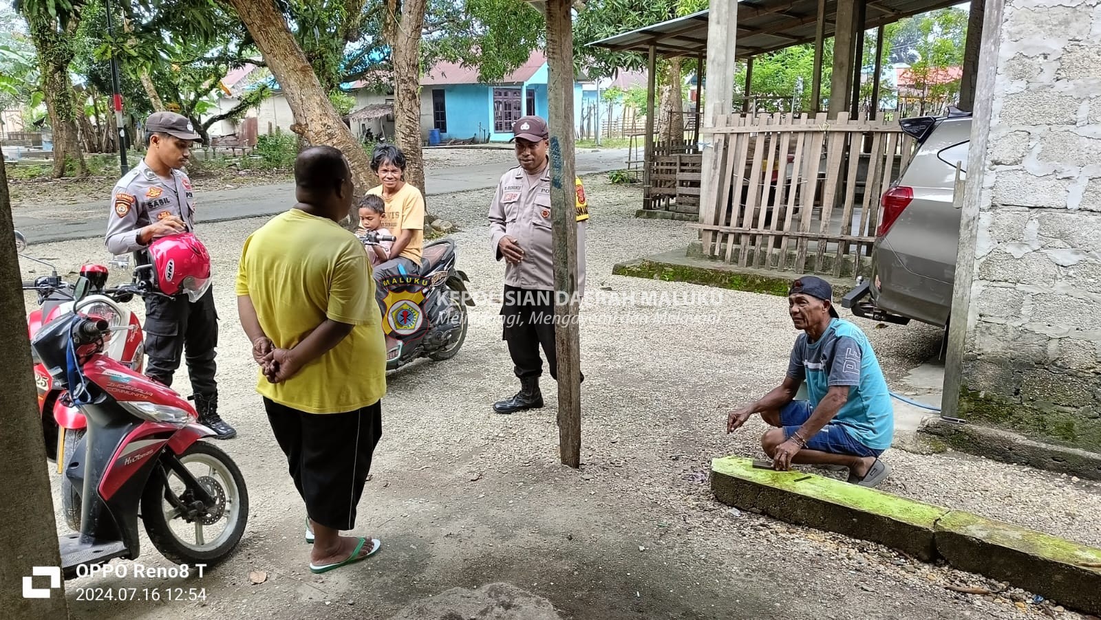 Jaga kondusifitas kamtibmas, Polsek Waesama Laksanakan Patroli