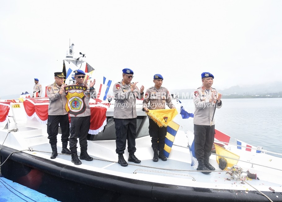 Resmikan Kapal Polisi XVI-2018. Kapolda : Jaga keamanan dan keselamatan perairan Maluku