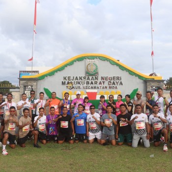 Partisipasi Polres MBD Ikut Lomba Lari MBD Adhyaksa Run 5K Jelang Hari Bhakti Adhyaksa ke 64 Tahun 2024