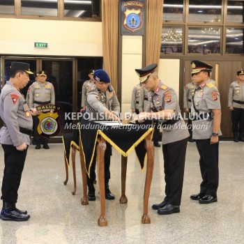 Kapolri Pimpin Upacara Kenaikan Pangkat dan Sertijab Pati Polri, Ada Kadiv Propam dan Sejumlah Kapolda