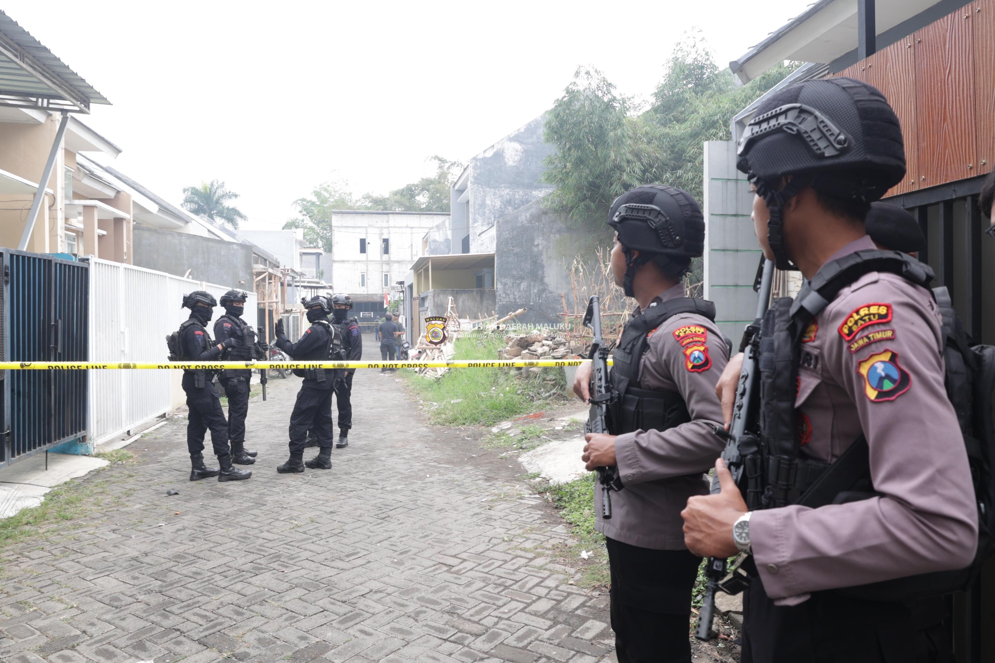 Polri Tangkap Calon Pengantin Bom Bunuh Diri di Batu Malang