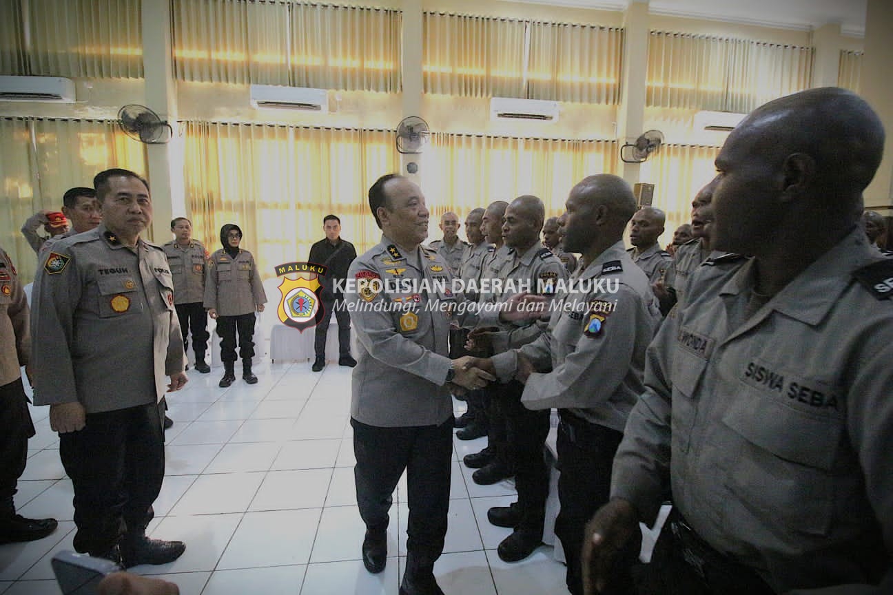 Asisten Kapolri Bidang SDM, Irjen Pol Dedi Prasetyo pesankan siswa Bintara gelombang II tahun 2024 jalin persaudaraan untuk NKRI