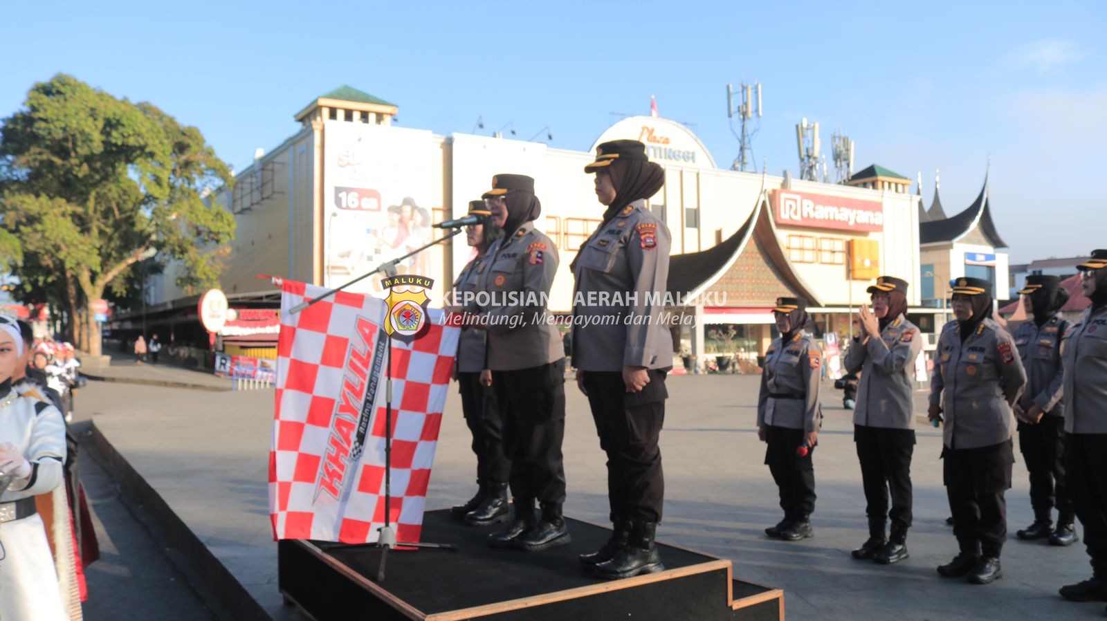 Rangkaian HUT Polwan ke 76, Ratusan Polwan Gelar Napak Tilas