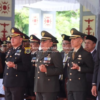 Kembali Kapolres Malteng Hadiri Upacara Detik-Detik Proklamasi Kemerdekaan RI Di Lapangan Nusantara