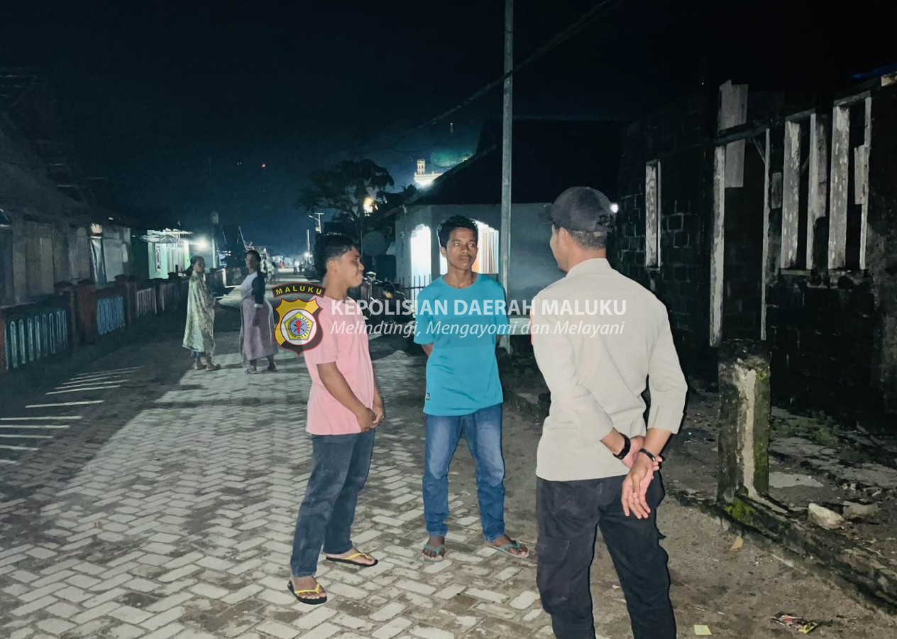 Polsek Ambalau Laksanakan Patroli Malam Antisipasi Guantibmas