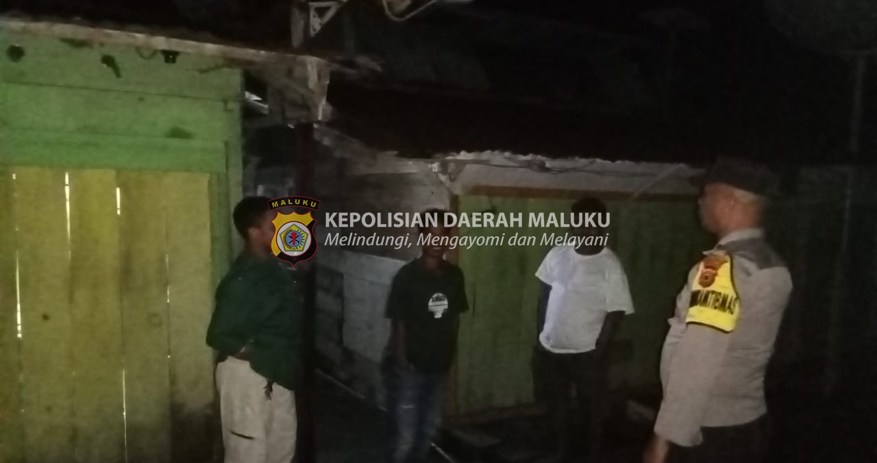 Antisipasi Kejahatan Dimalam Hari Polsek Leksula Laksanakan Patroli