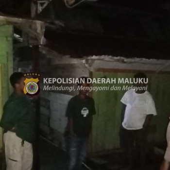 Antisipasi Kejahatan Dimalam Hari Polsek Leksula Laksanakan Patroli