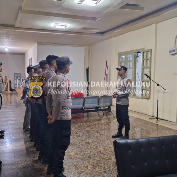 Apel Pengecekan Piket Fungsi Dan Piket Penjagaan Mako Polres Buru Selatan Oleh Pawas