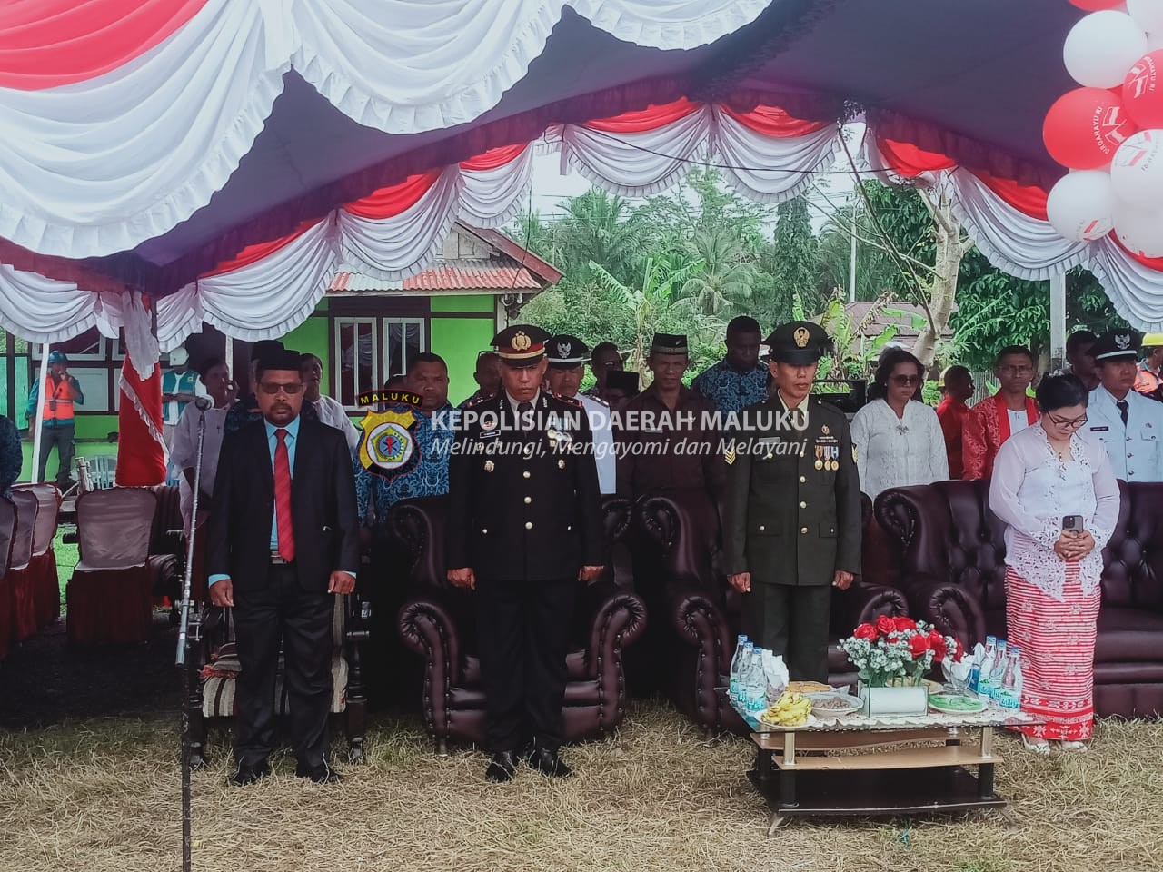 Kapolsek Kairatu Hadiri Upacara Pengibaran Bendera Peringatan Hari Ulang Tahun Ke 79 Kemerdekaan Republik Indonesia