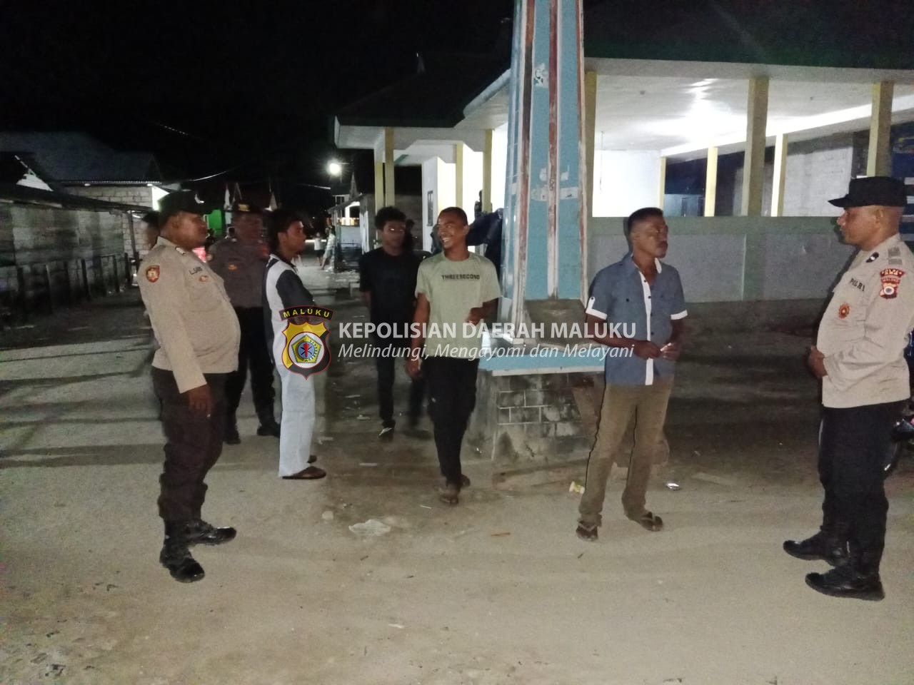 Cegah Gangguan Kamtibmas Di Malam Hari, Polsek Waesala Rutin Gelar Patroli KRYD