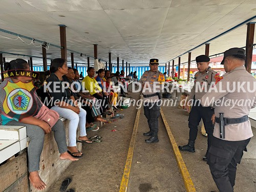 Satgas OMP Salawaku Polres Kepulauan Tanimbar tingkatkan Patroli, jaga Kamtibmas jelang Pilkada