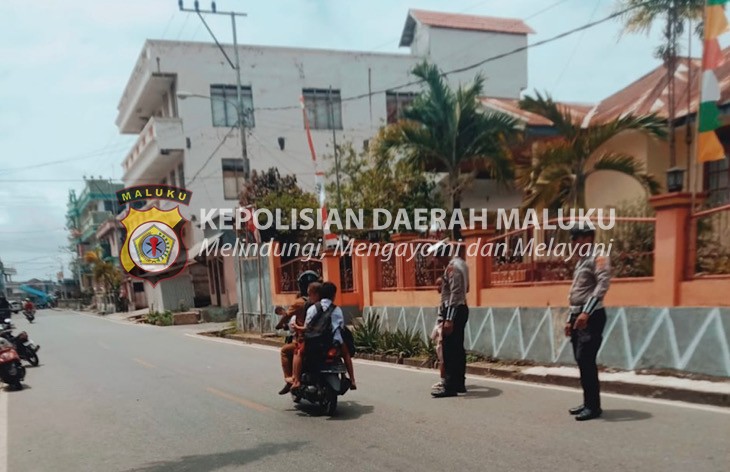 Hadir berikan pelayanan prima, Sat Lantas Polres Kepulauan Tanimbar lakukan pam dan gatur lalin