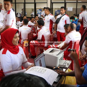 Pemeriksaan Kesehatan Berkala di Polres Buru