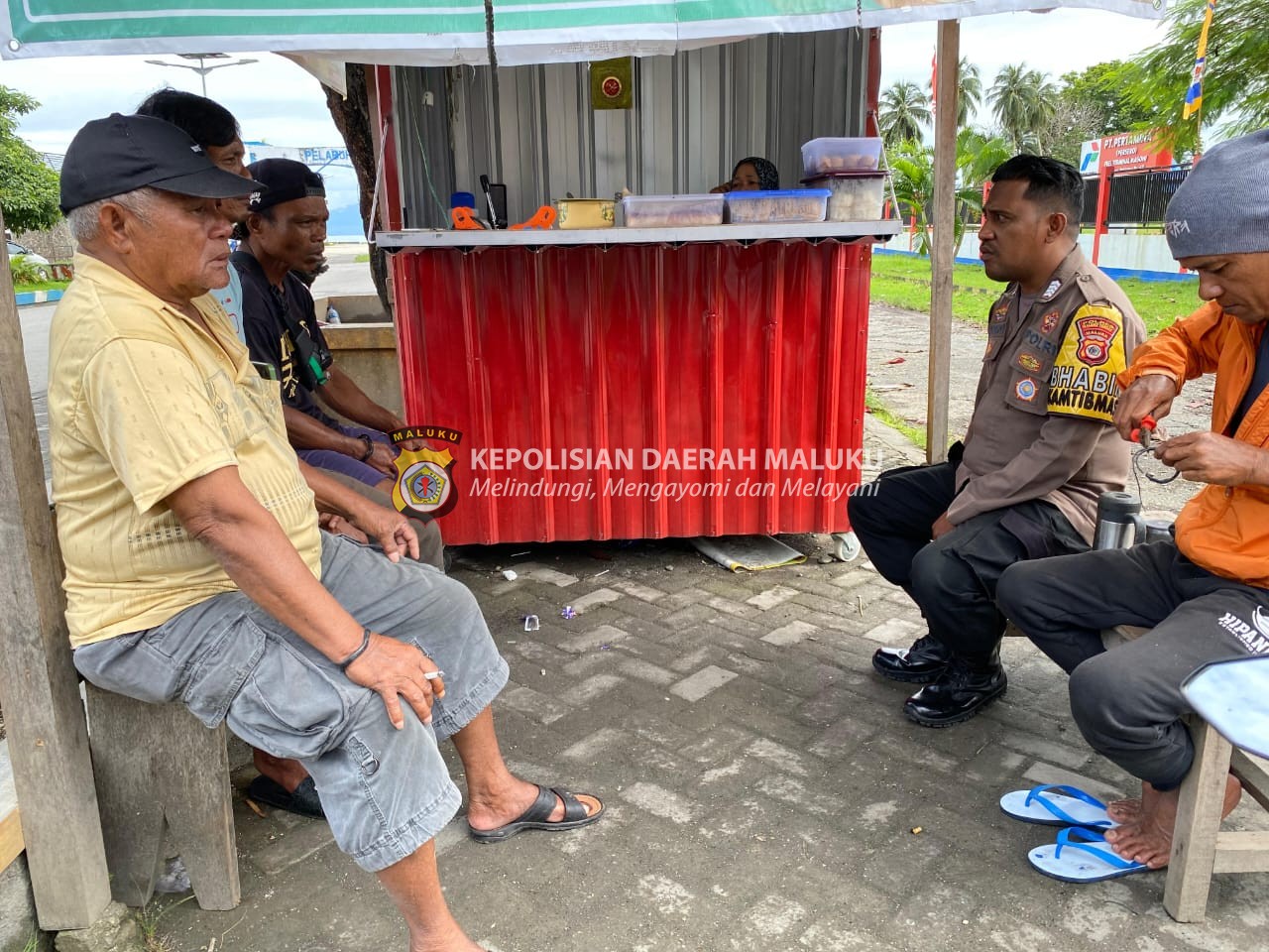 Bhabinkamtibmas Polsek Kota Masohi Gelar Sambang