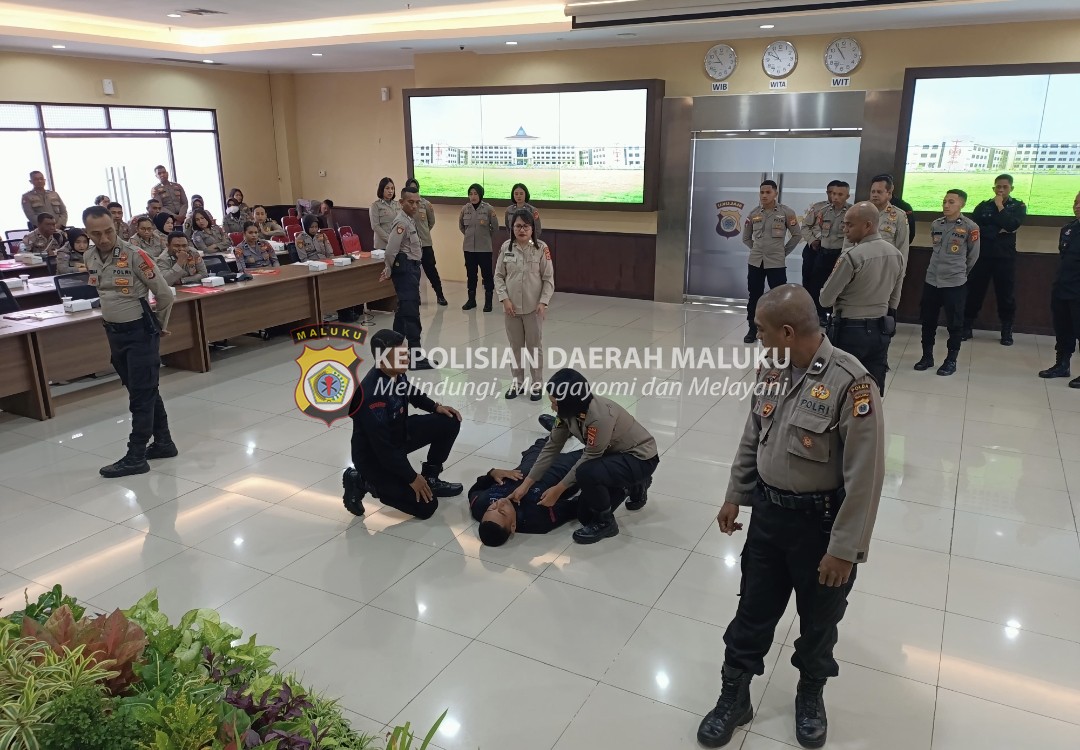 Polda Maluku Latih Personel Pengamanan Paslon Gubernur & Wakil Gubernur