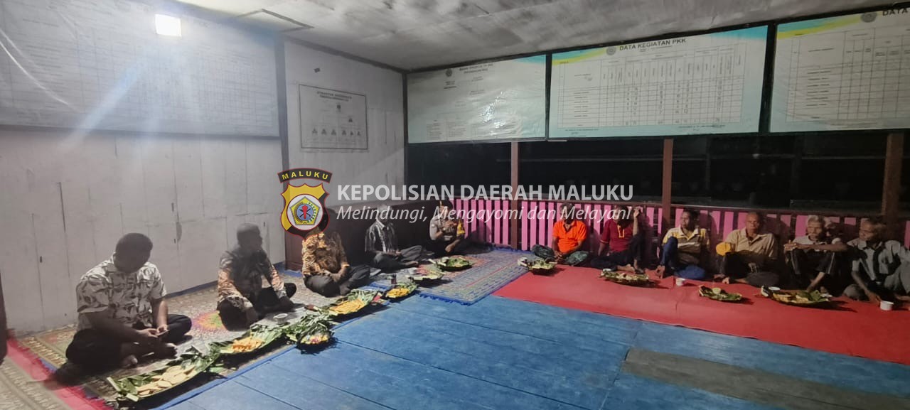 Giat duduk bacarita Khamtibmas di Ohoi Ohoinangan atas Kec Kei Besar Kab Malra