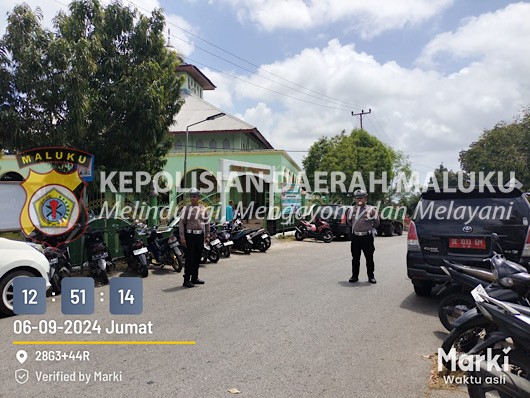 Tingkatkan keamanan, Sat Lantas Polres Kepualauan Tanimbar pastikan Sholat Jumat berjalan lancar